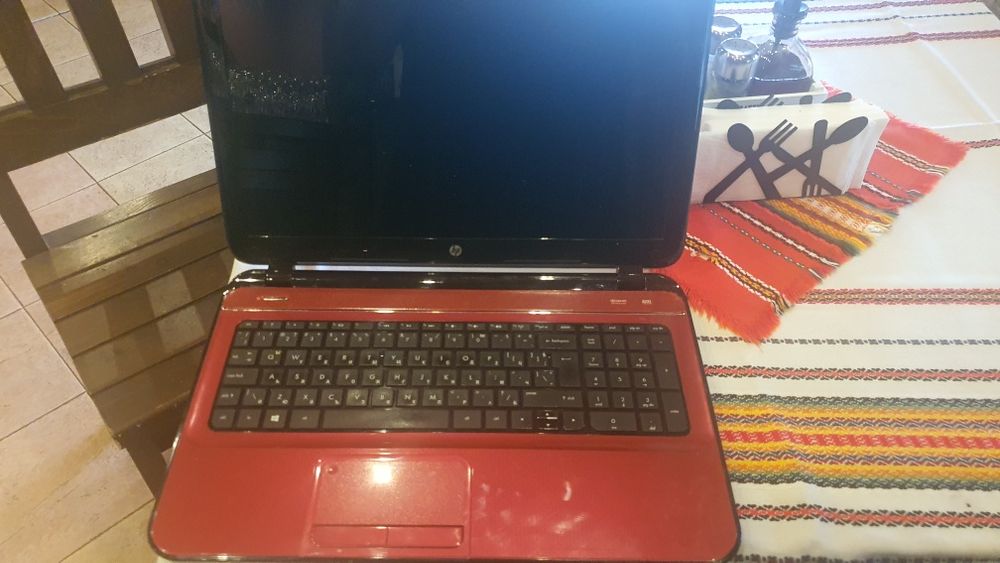 HP pavilion I3 лаптоп