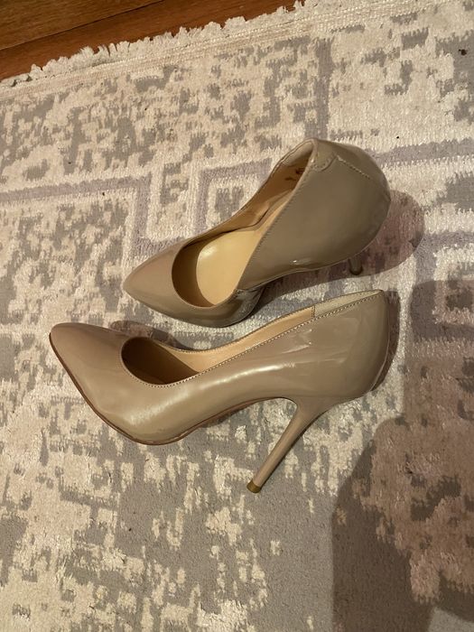 Туфли продается