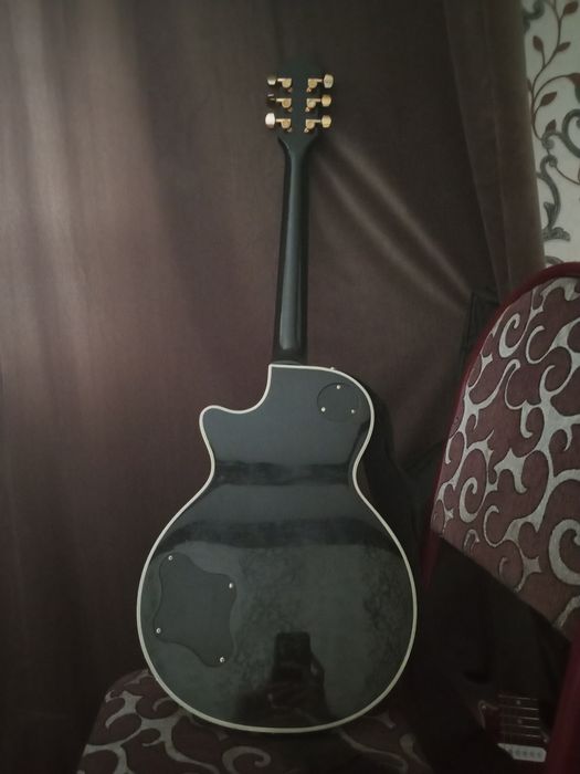 Lucky Star elektro gitara+Zoom G2.1u bonusga