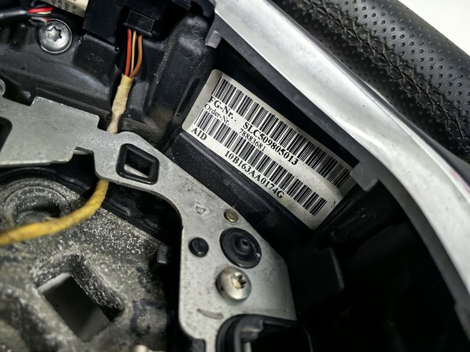 Волан с пера BMW F10/ F11