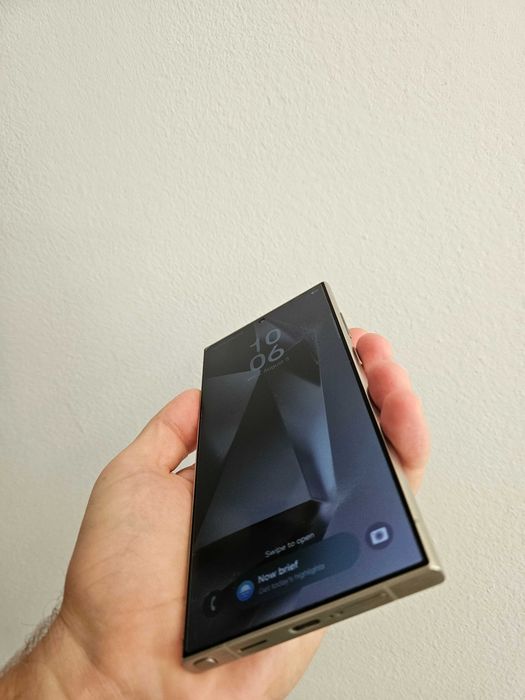 Samsung Galaxy S24 ultra 256 gb impecabil garantie.