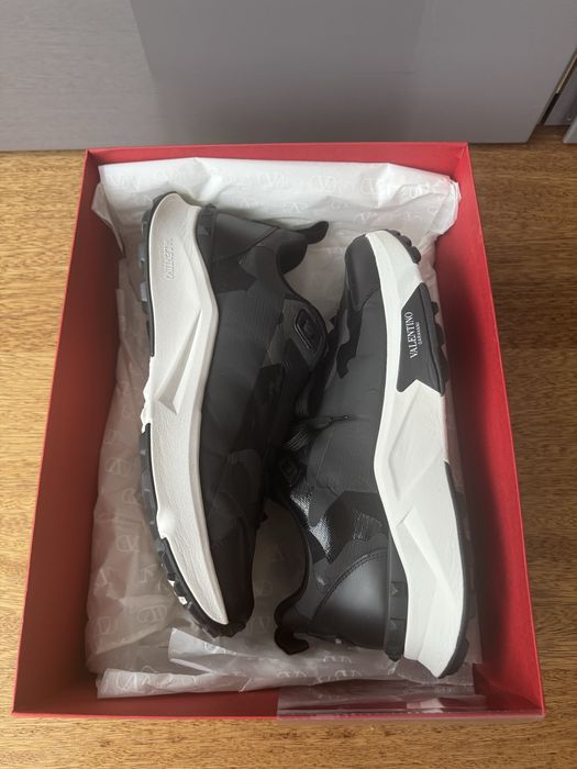 Оригинални сникърси VALENTINO GARAVANI IT45 / маратонки