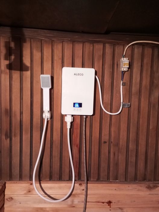 Электро водонагреватель. Проточный. Душ