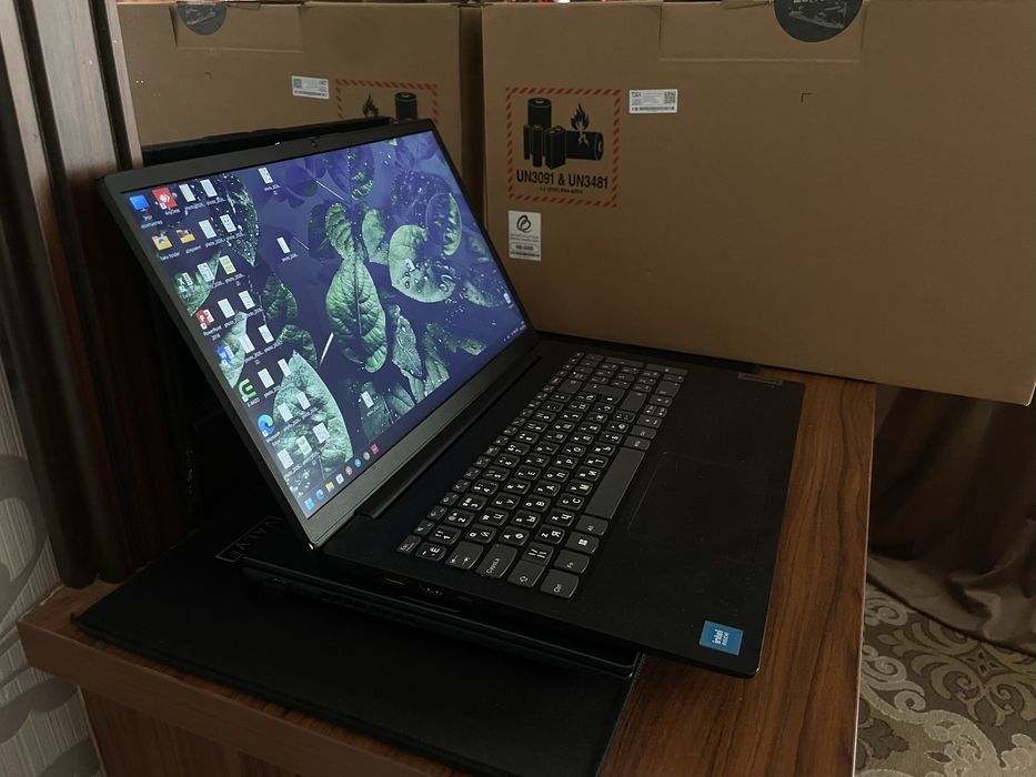 Ноутбук Lenova V15 G2 IJL