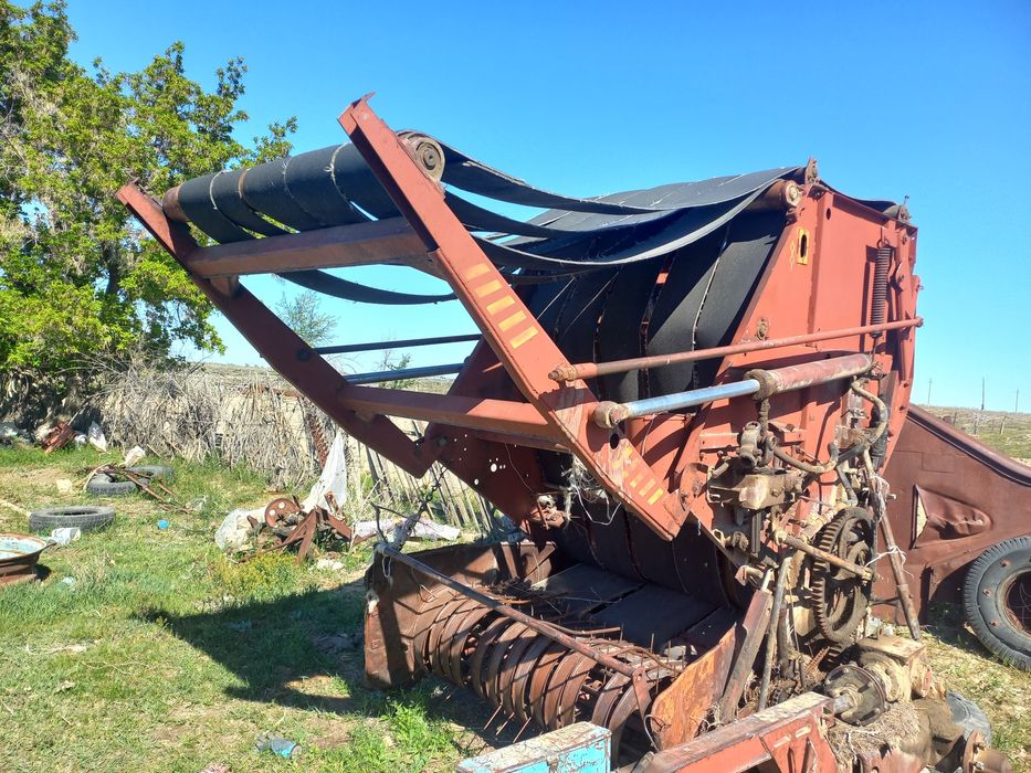 Рулон пресс подборщик