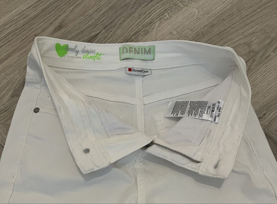Blugi Street One slimfit de damă