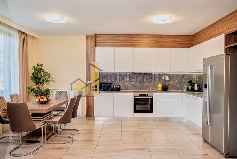 Дава се под наем Многостаен апартамент в София, Витоша - 275 кв.м за 2513.28 € - Снимка #2