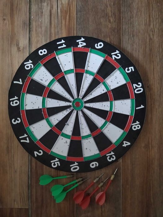 Мишень для игры в Дартс.