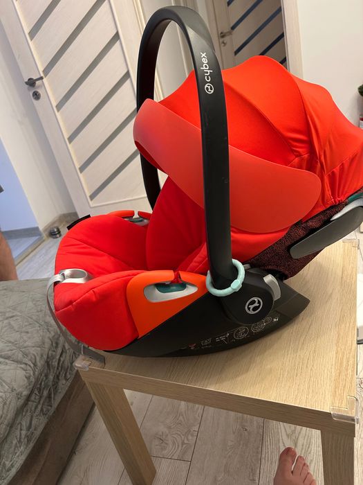 Scoica Cybex cloud Z I-size + adaptori