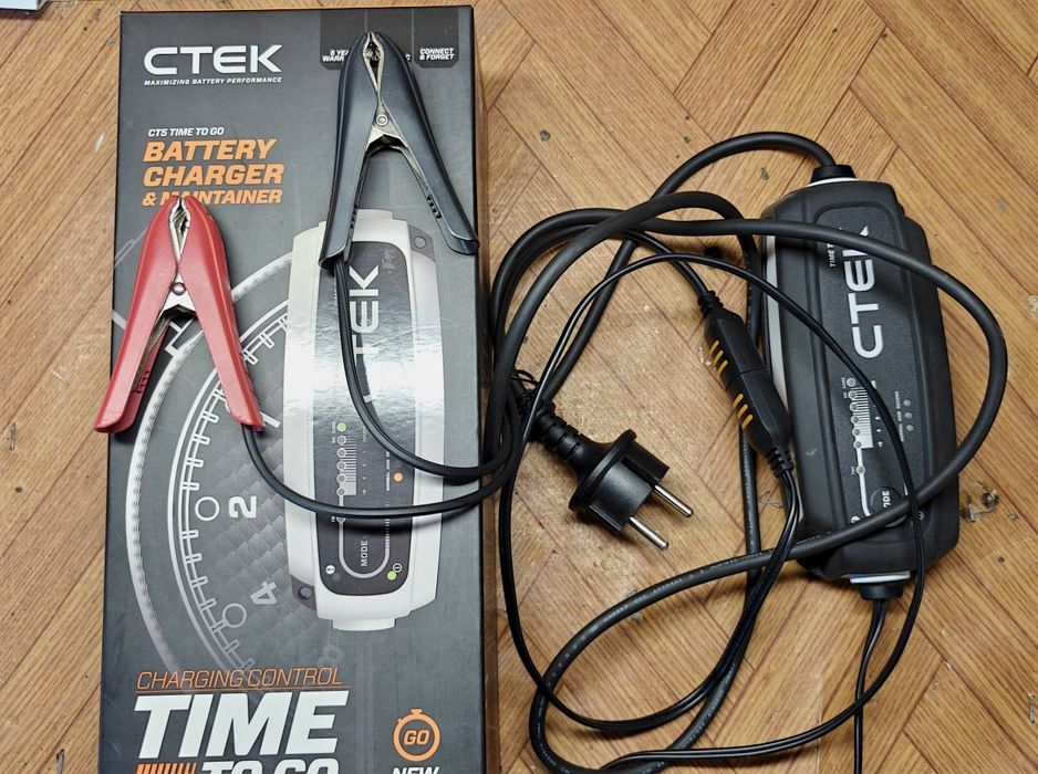 Зарядно за акумулатори - CTEK Time To  Go