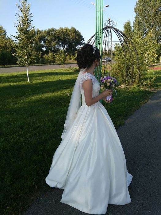 Свадебное платье