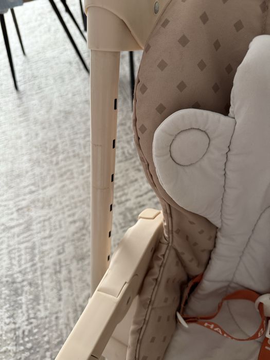 Стульчик для кормления Happy Baby