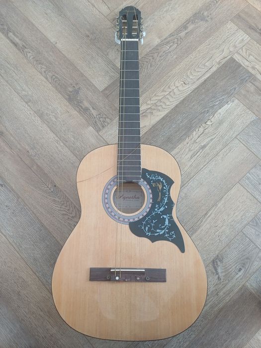 Гитара классическая