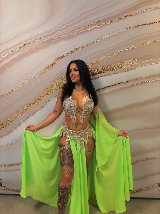 Dansatoare belly dance