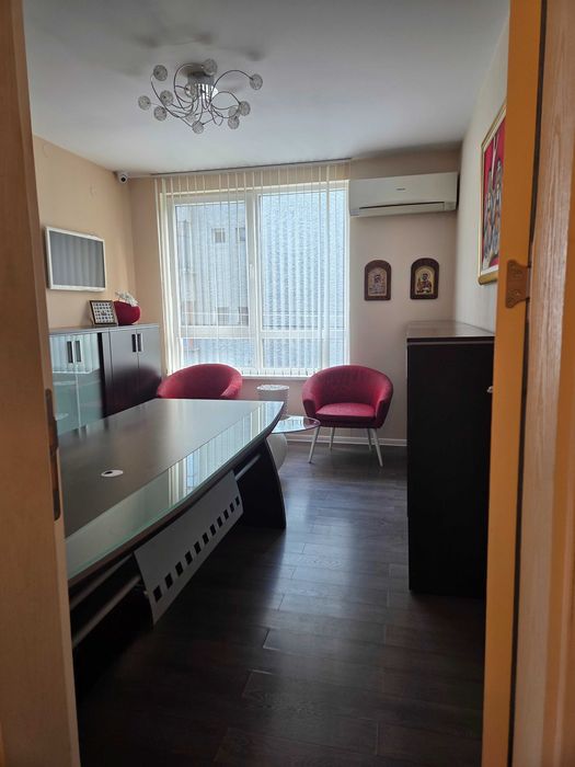 Дава се под наем Офис в Казанлък - 70 кв.м за 480 € - Снимка #5