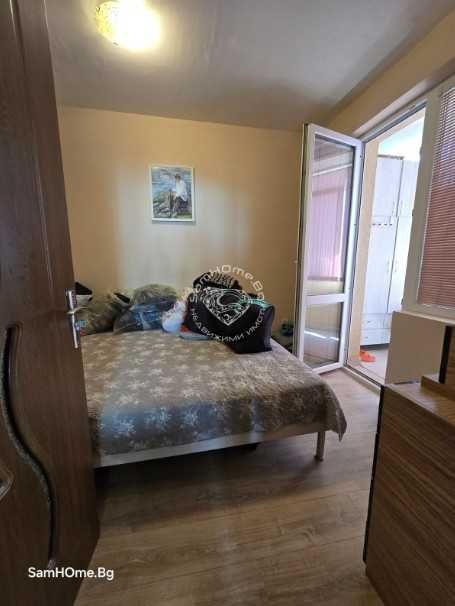 Продава се Тристаен апартамент в Варна, Галата - 102 кв.м за 1618 €/кв.м - Снимка #2