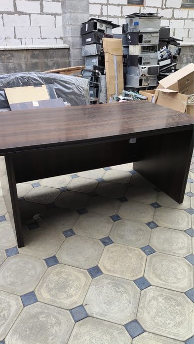 Офисные столы в буу