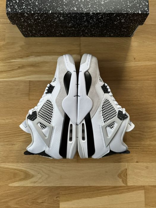 Air Jordan 4 Military Black 43