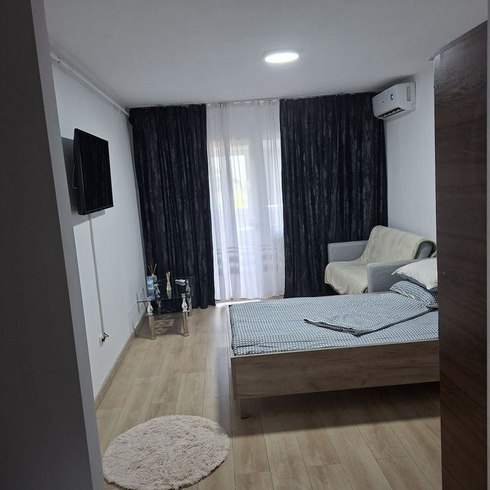 Garsoniera de închiriat