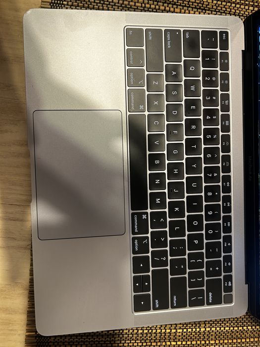 Macbook air 13’ 2018