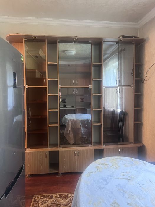 Соочно продам книжный шкаф