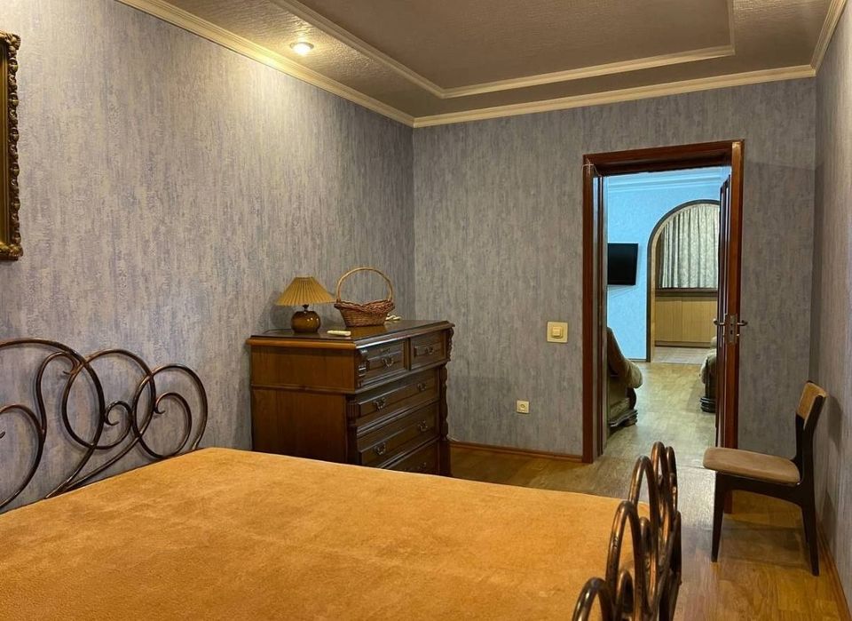 Продается 2/3/4 60м2 на ЦУМ, ор-р: Сенат