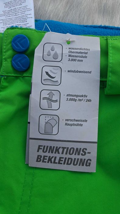 Нов детски ски панталон 9-10 години воден стълб 3000mm