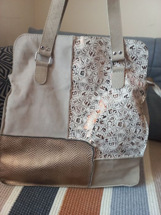 Чанта от естествена кожа бежево +златисто