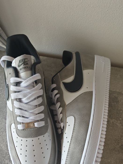 Nike Air Force 1, marimea 42, noi