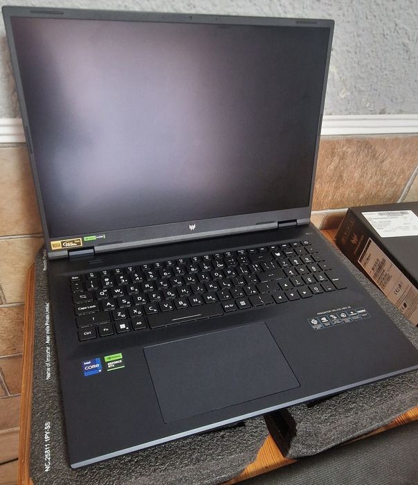 геймърски лаптоп acer predator helios 18" intel i9 rtx4060