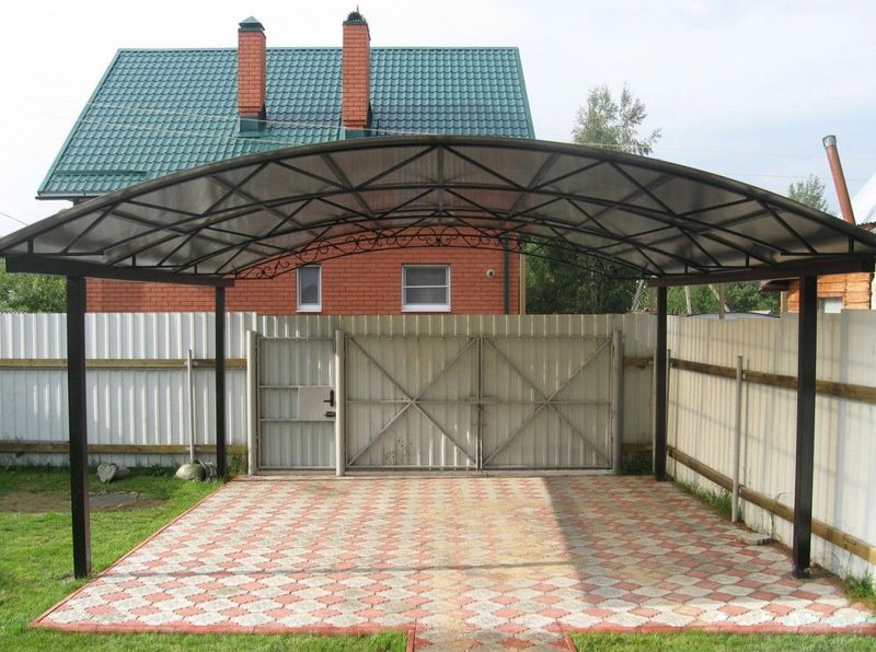 Сварочные , кровельные работы .