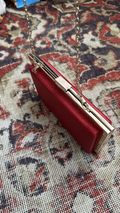 Клатч женский с ремешком