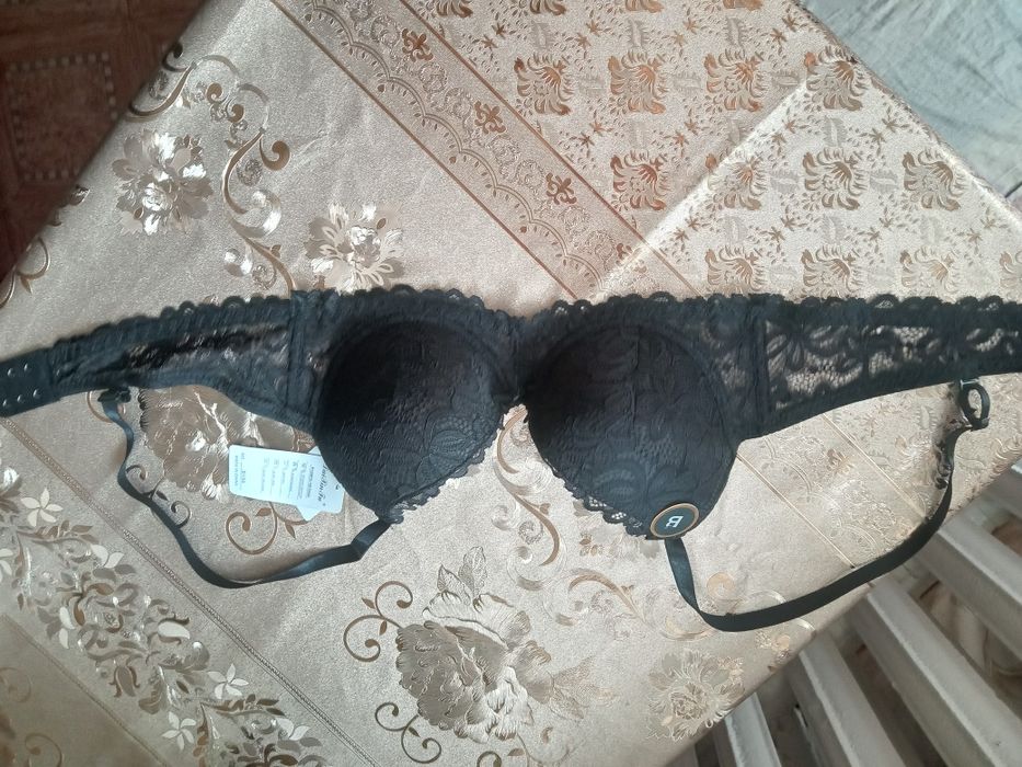 Продам чёрный бюстгалтер