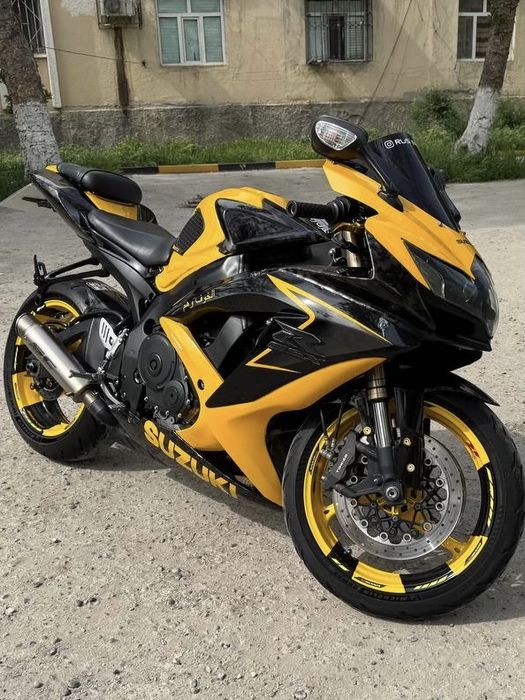 Suzuki Gsxr 600 K9