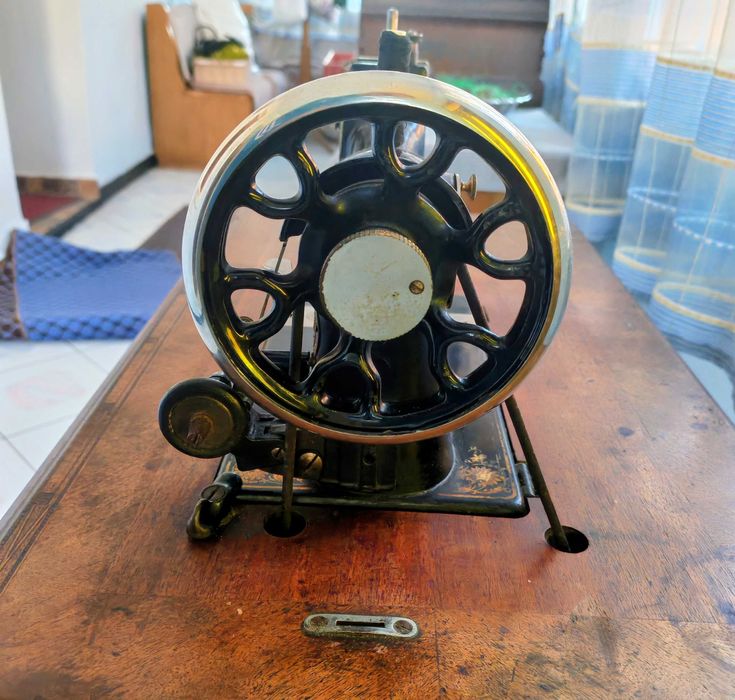 Masina de cusut manuala PFAFF an 1901