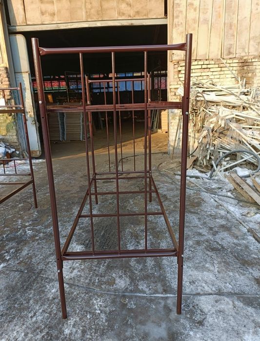 Продам двухярусные кровати
