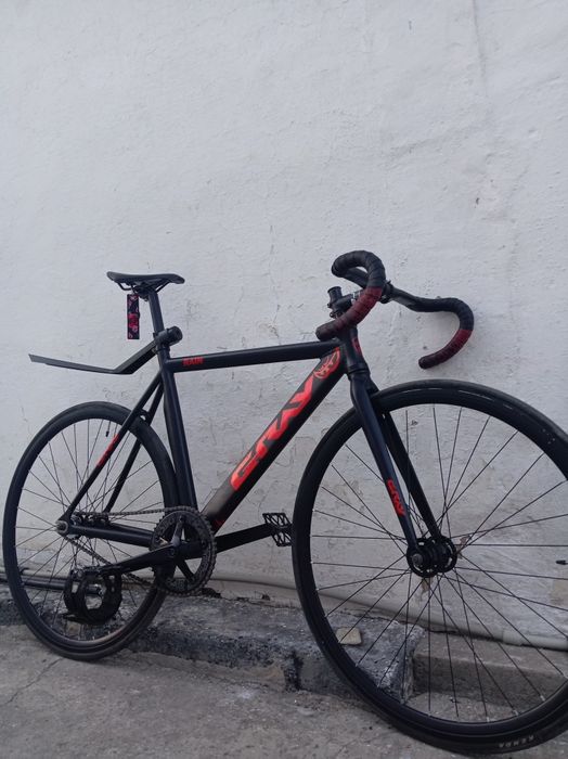 Fixed gear gray rain