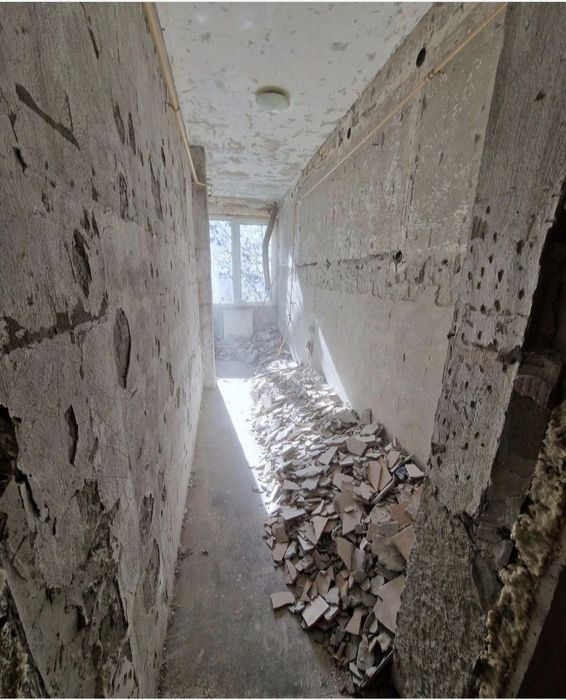 Decopertări greie si faianță  / Demolări  / Transport mobila veche