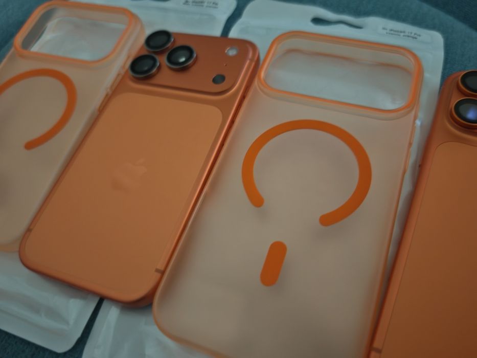 IPhone 17 Pro,iPhone 17 Pro Max  Magsafe Go Orange кейс