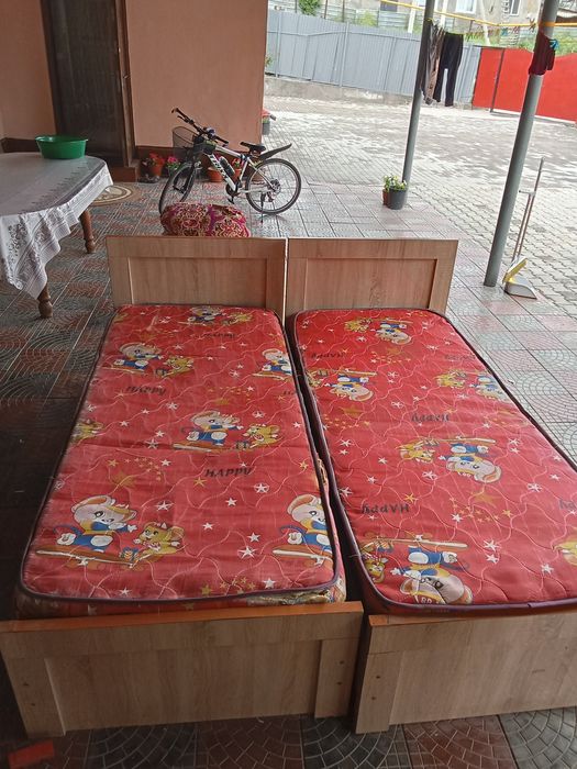Срочно продам кровати