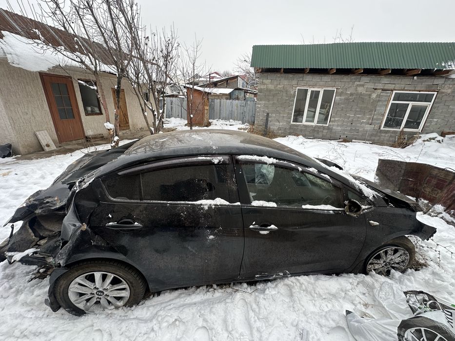 Киа серато 2017  разбор запчасти есть