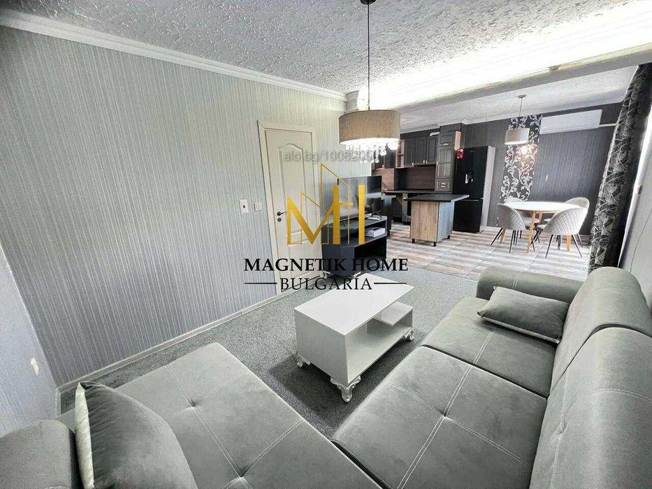 Дава се под наем Тристаен апартамент в Бургас, Център - 105 кв.м за 918 € - Снимка #13