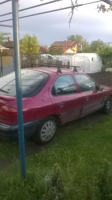 продавам форд мондео 1.8 турбодизел 94 год