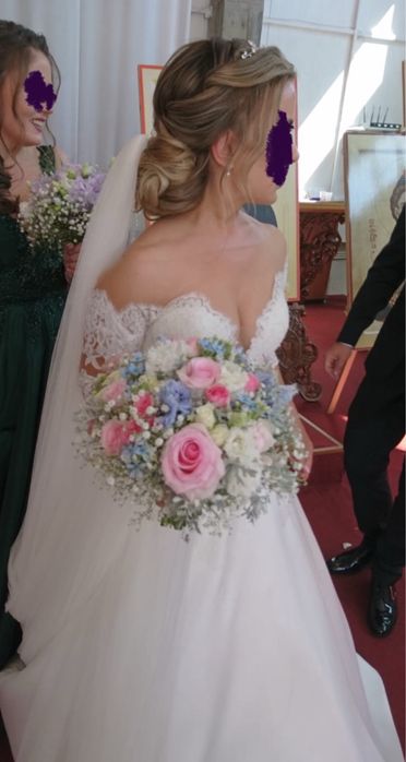 rochie de mireasa marca Pronovias, model A