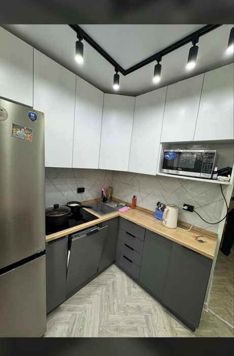 Продам 2-х ком квартиру с современным ремонтом