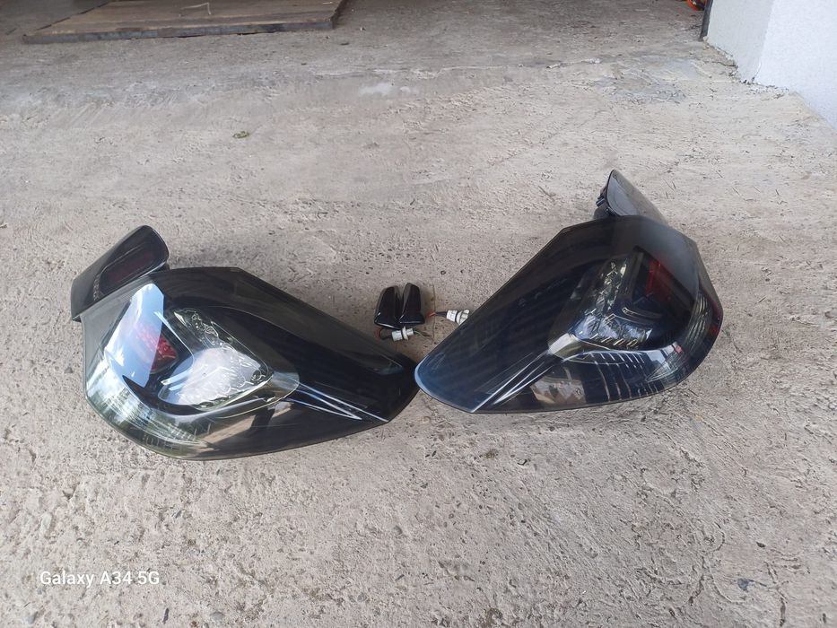 Vând triple  Opel astra j