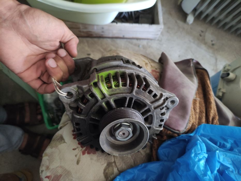 Продам генератор на j31 teana