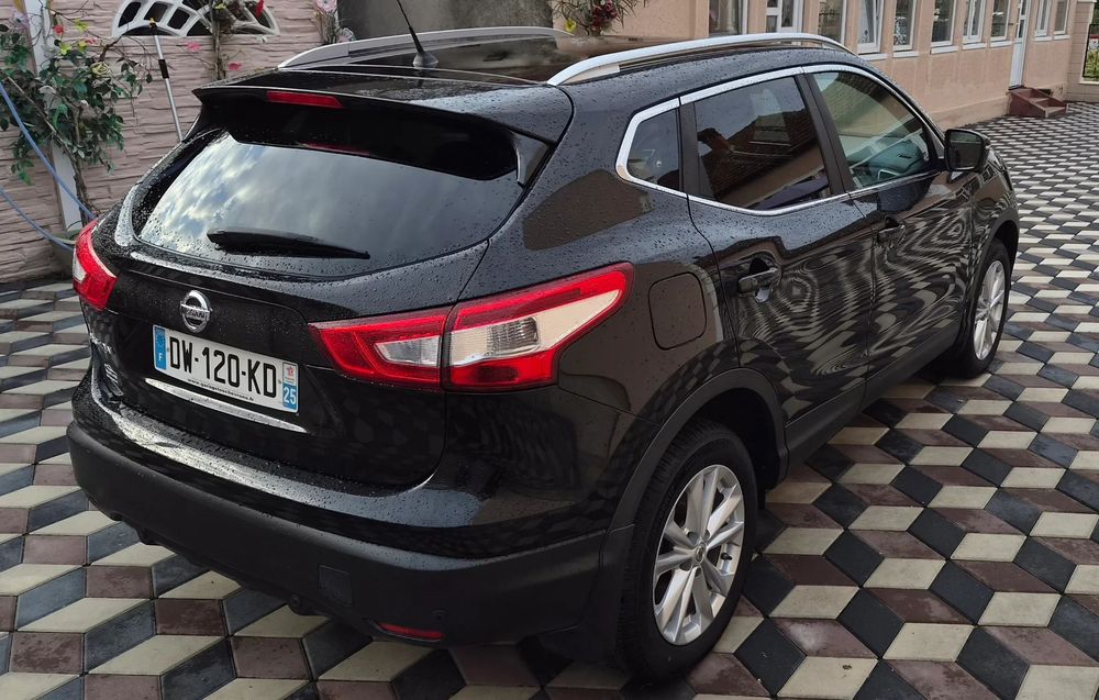 Nissan Qashqai 2015 diesel, 8.053 € — imagine 4