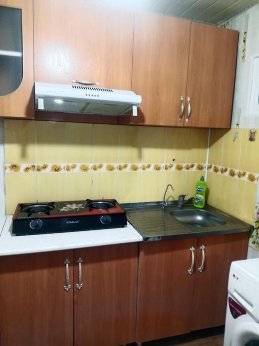 Кухонный гарнитур в ПОДАРОК вытяжка!