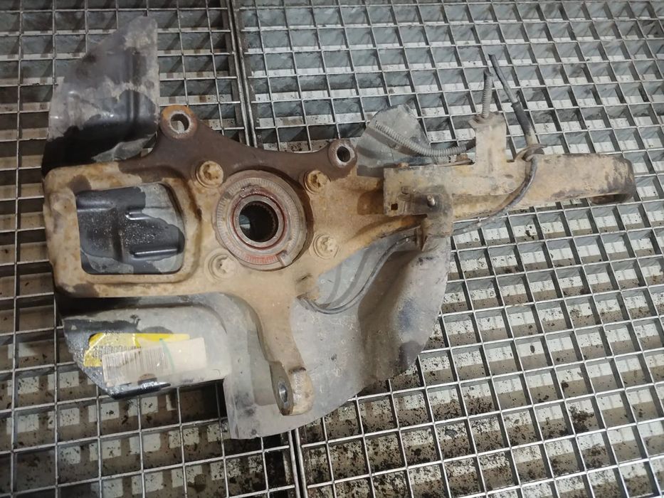 fuzeta dreapta fata alfa romeo 159 1.9 jtd